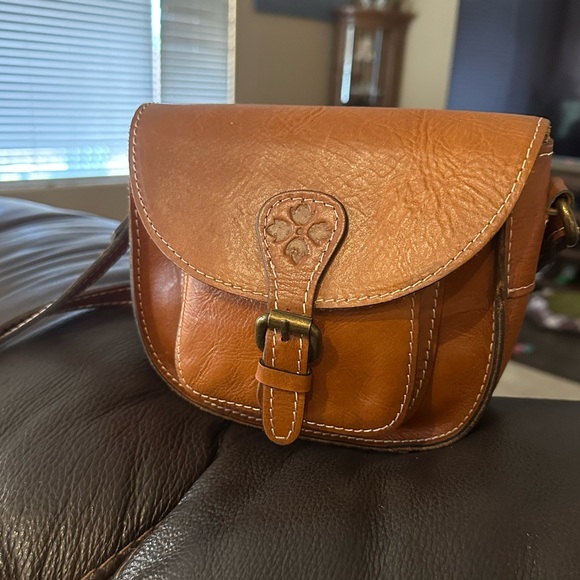 EC Patricia Nash saddle style cognac leather crosshody - Picture 1 of 16